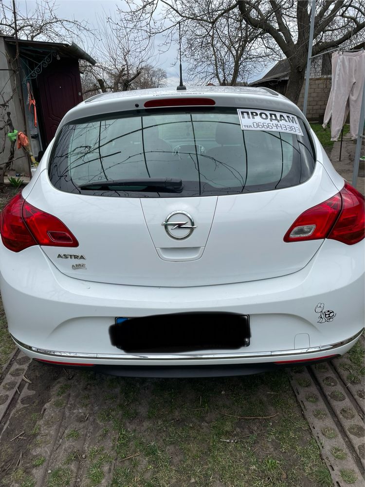 Opel astra 1.6 бензин