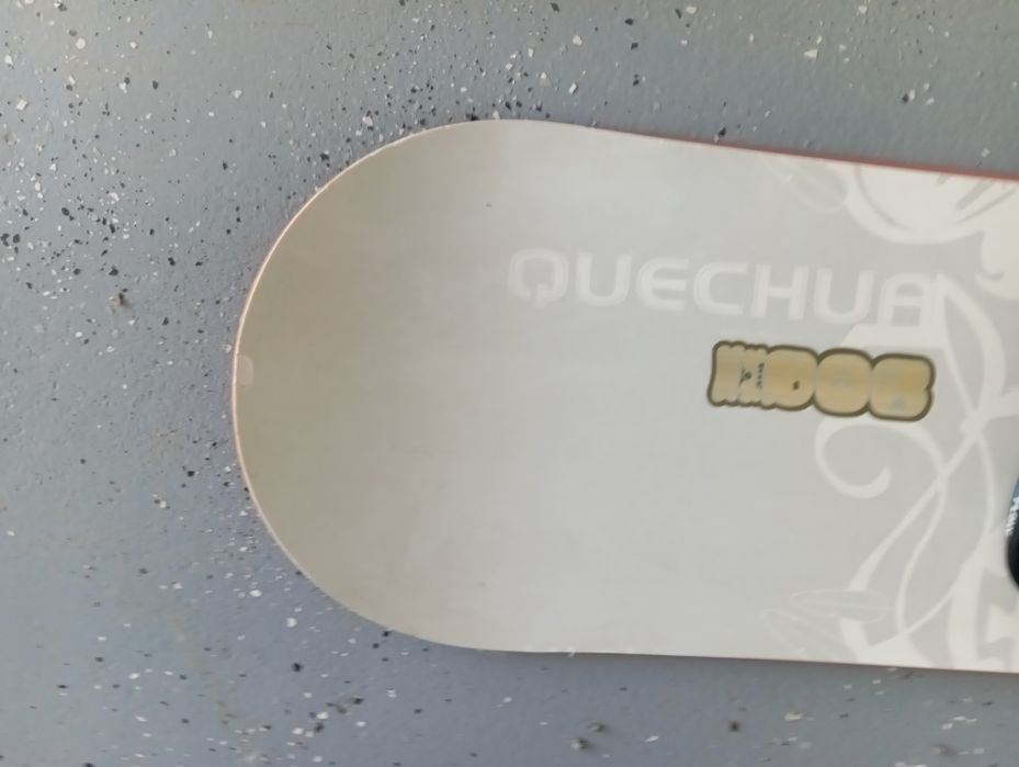 Deska snowboardowa quechua 154 wiązania flow snowboard Burton komplet