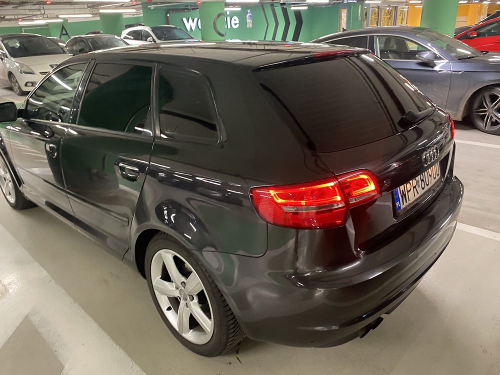 Audi A3 sline 1.8 benzyna S-tronic