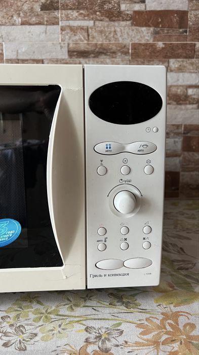 Мікрохвильова піч SAMSUNG C100R-5 біла мікрохвильовка б/у