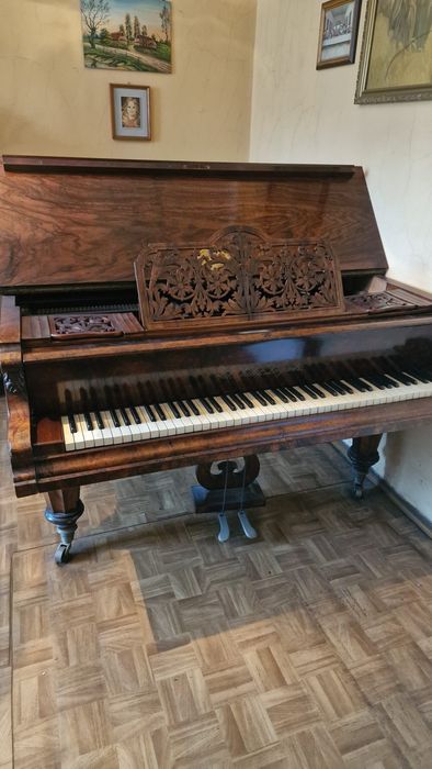 Sprzedam fortepian