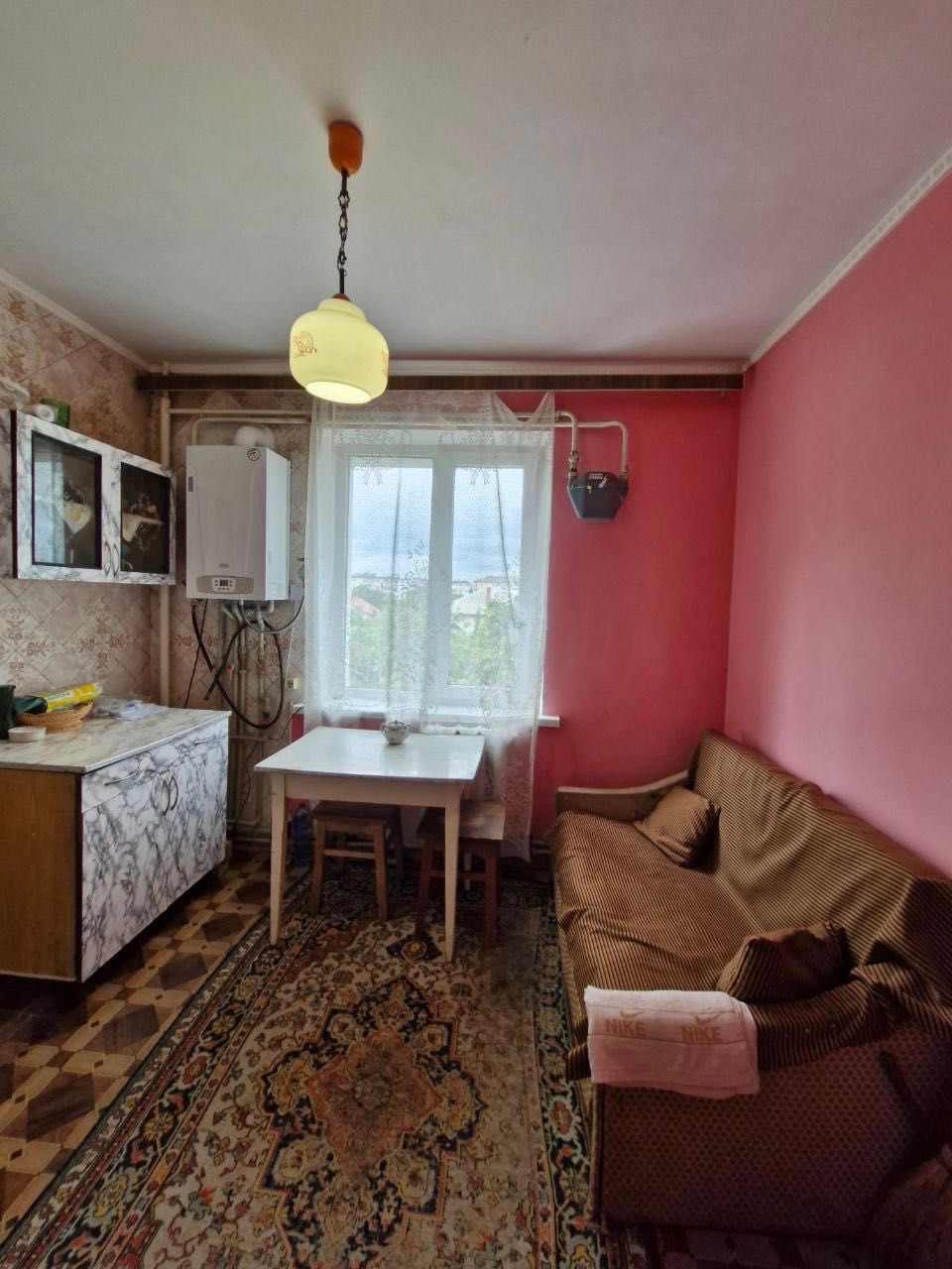 2 кімн. квартира автономне опалення , р-н ЗОШ номер 6
