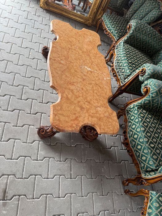 Włoska rzeźbiona ława z marmurowym blatem