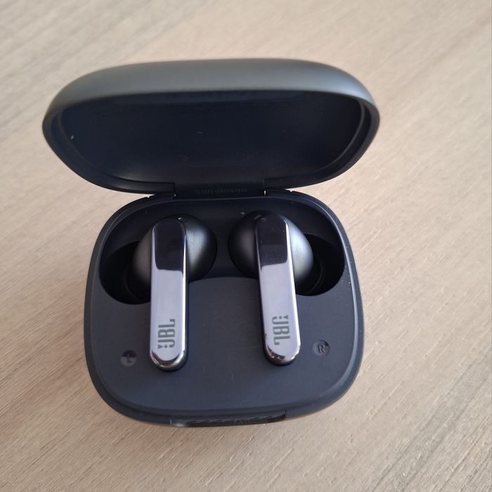 Навушники бездротові JBL Live Pro 2 TWS.