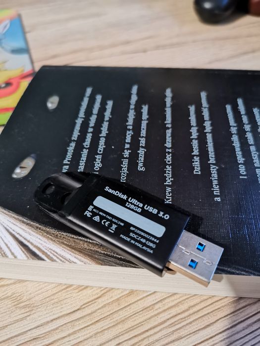 Pendrive 128GB sanDisk