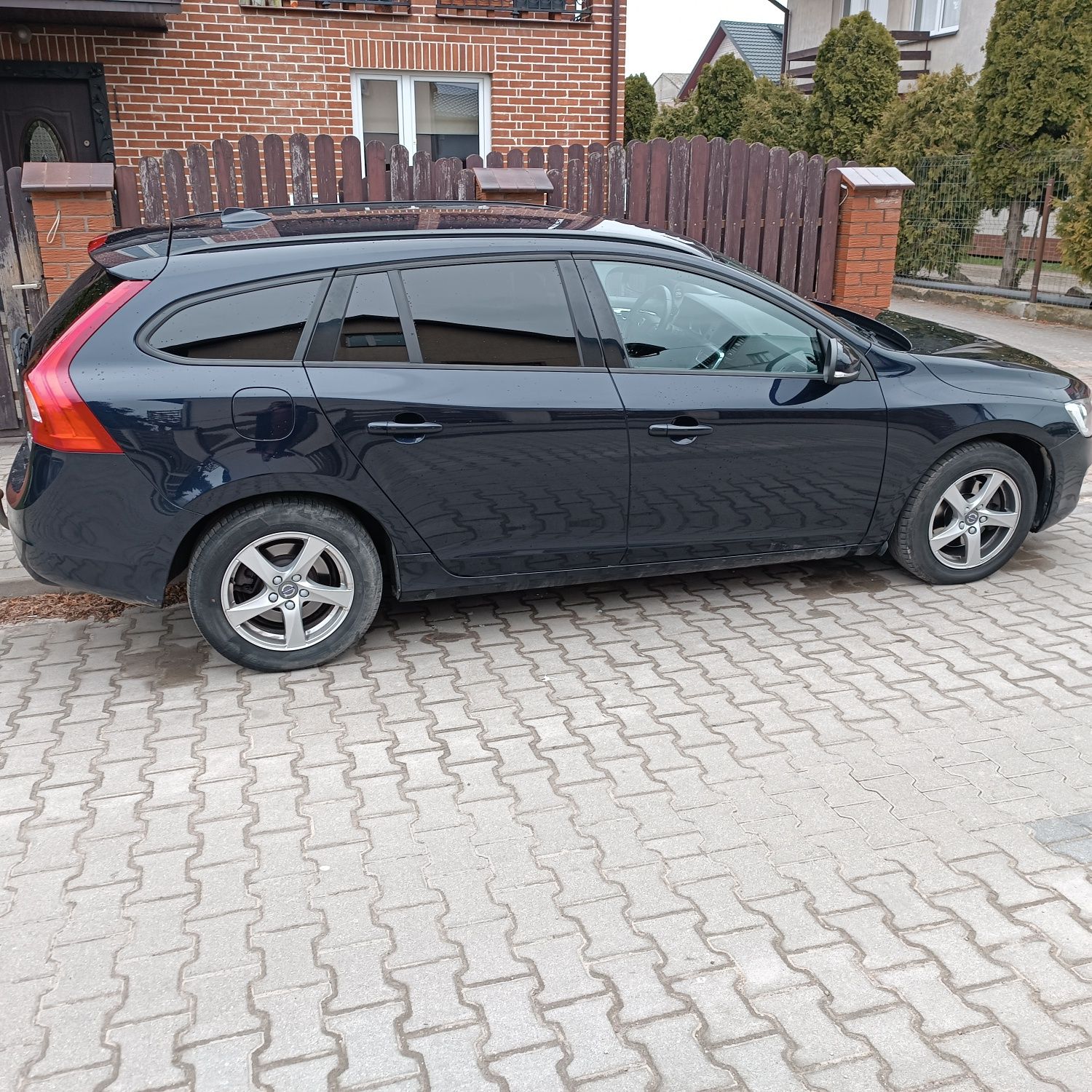 Volvo V60 2018r, diesel 2.0, automat