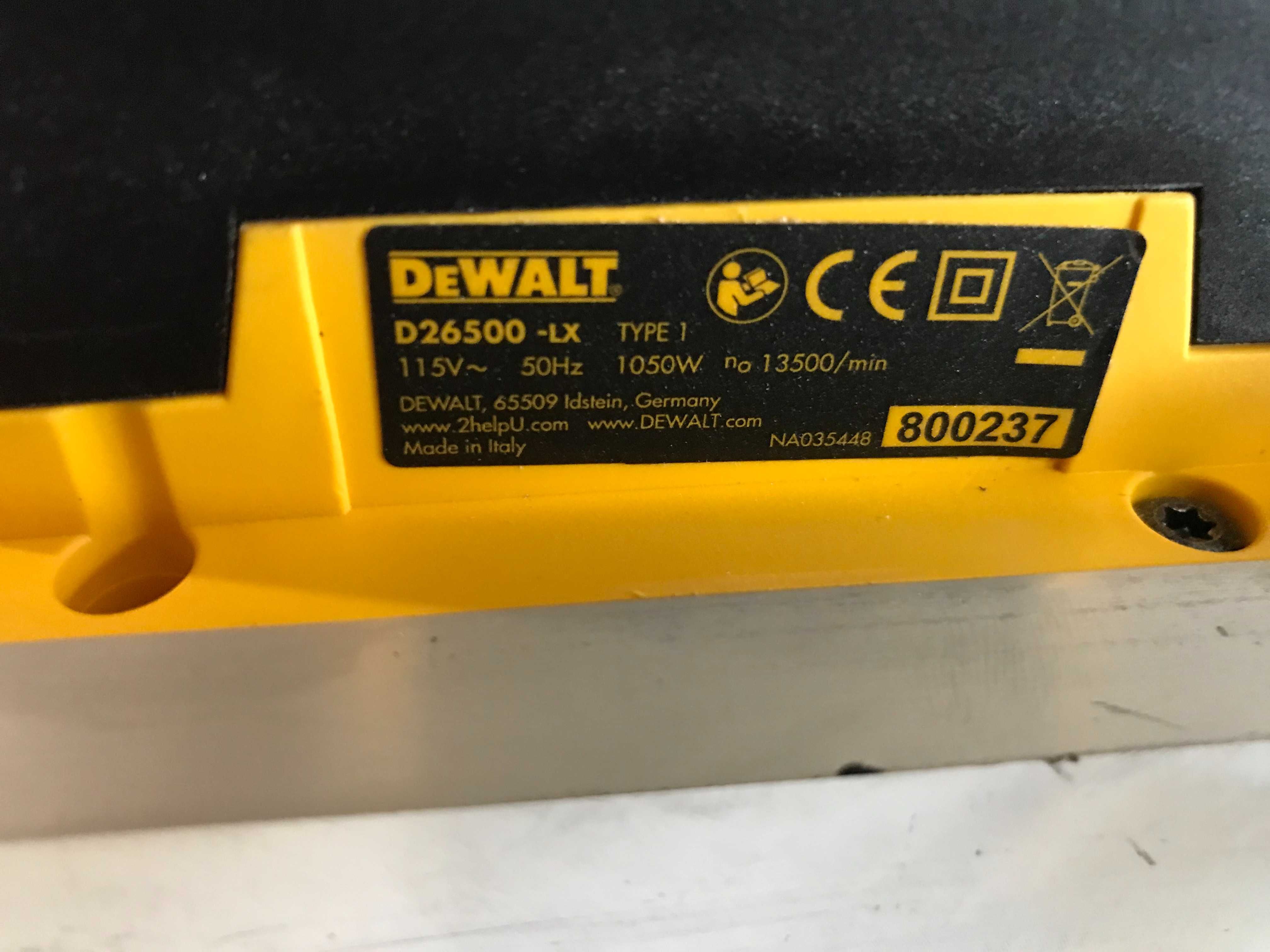 Рубанок електричний Dewalt d26500-lx з Англії