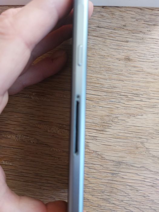 Sprzedam na części telefon