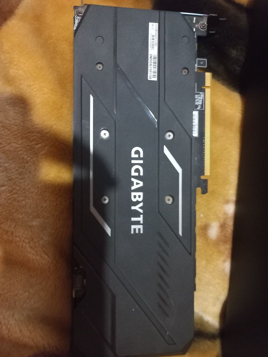 Відеокарта GIGABYTE 1660 Ti