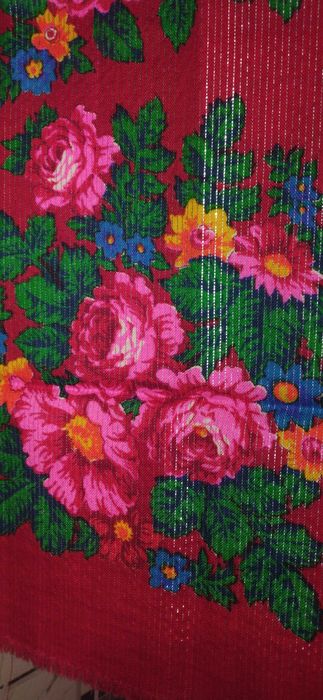 Женский платок с люрексом советского периода р-р 90х92 см