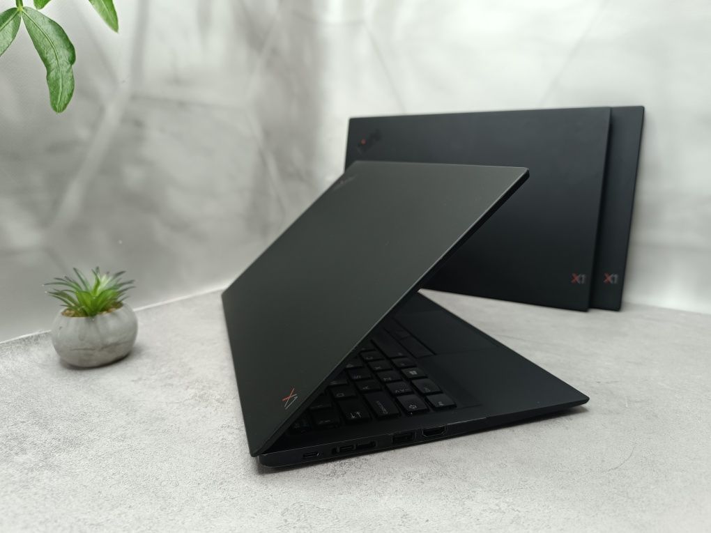 Ноутбук Lenovo ThinkPad X1 Carbon 6th/i5-8350U/8/256/14"/Full HD IPS