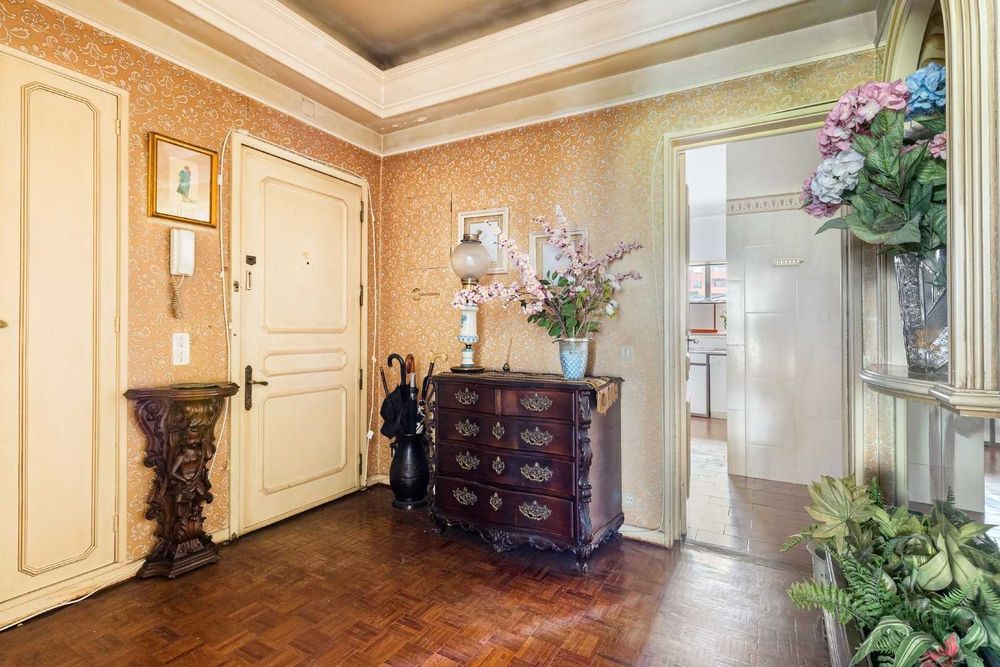 Elegante Apartamento T4 para venda em Miraflores (Algés - Oeiras)