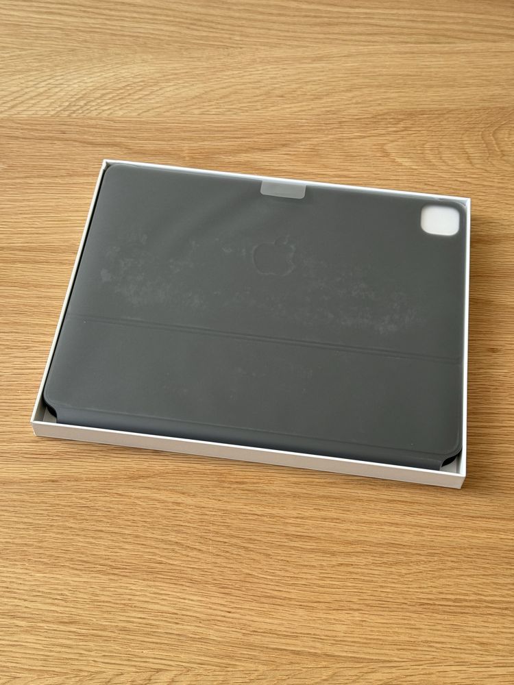 Нова! Apple Magic Keyboard for iPad Pro 12.9" 5th gen. - Black (MJQK3)
