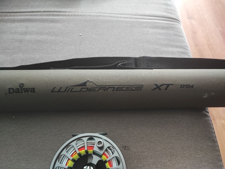 Wędka muchowa Daiwa  sprzedam lub zamienie.z kolowrotkiem  komplet