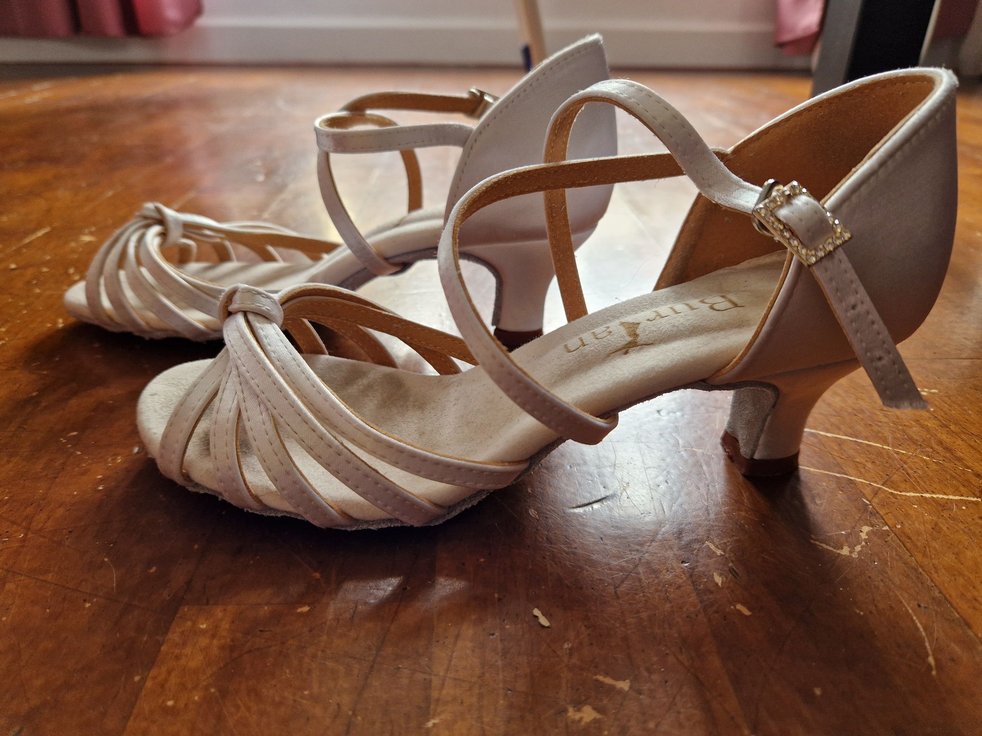 Buty białe taneczne na wesele 38 Burtan