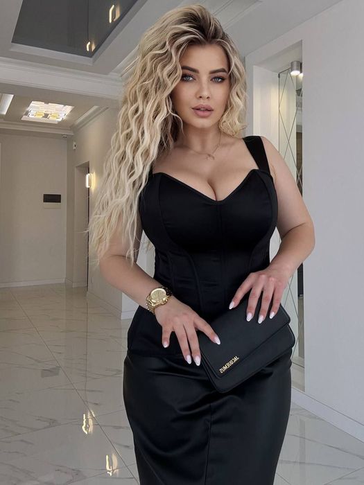 Корсет цільний/Атласний/Новий не б/у. /ОГ 120 см