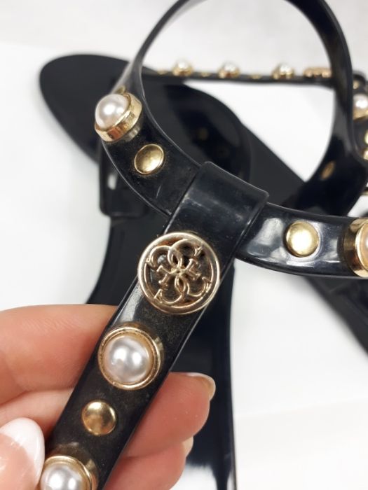 Japonki Guess czarne perły zloto klapki 41
