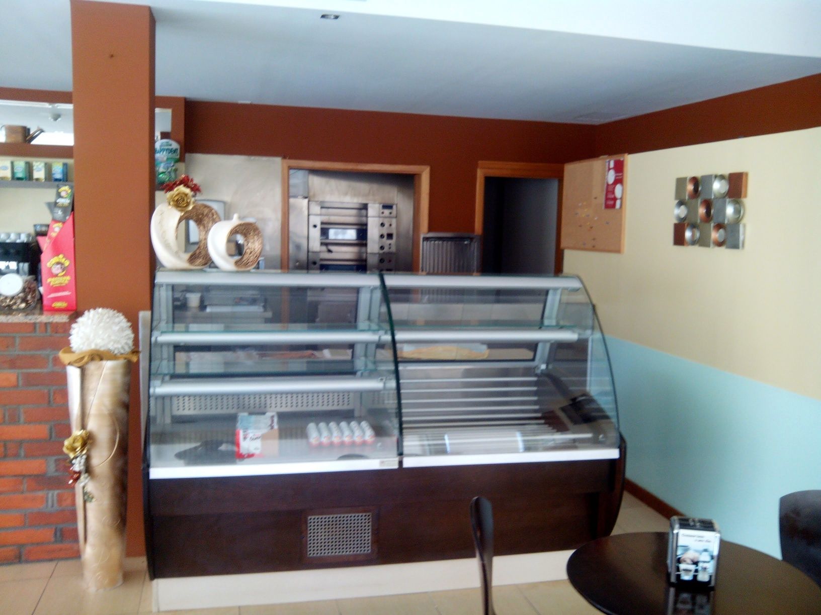 Vitrine Refrigerada com Arca/Pão