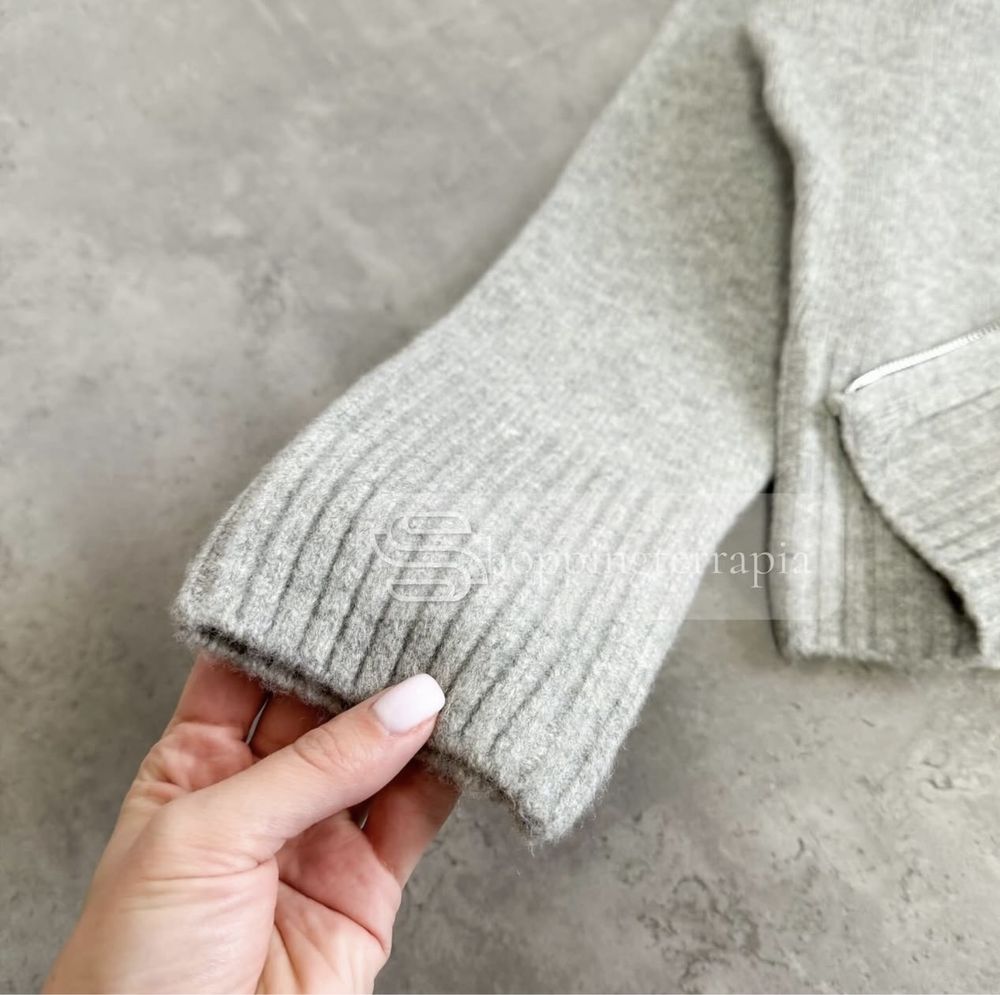 Zara сіра кофта с