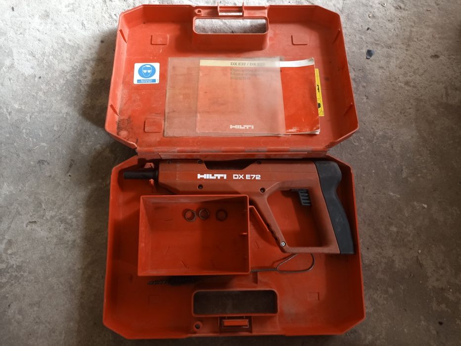 HILTI штроборез , пневмо пистолет монтажный. Б/У.