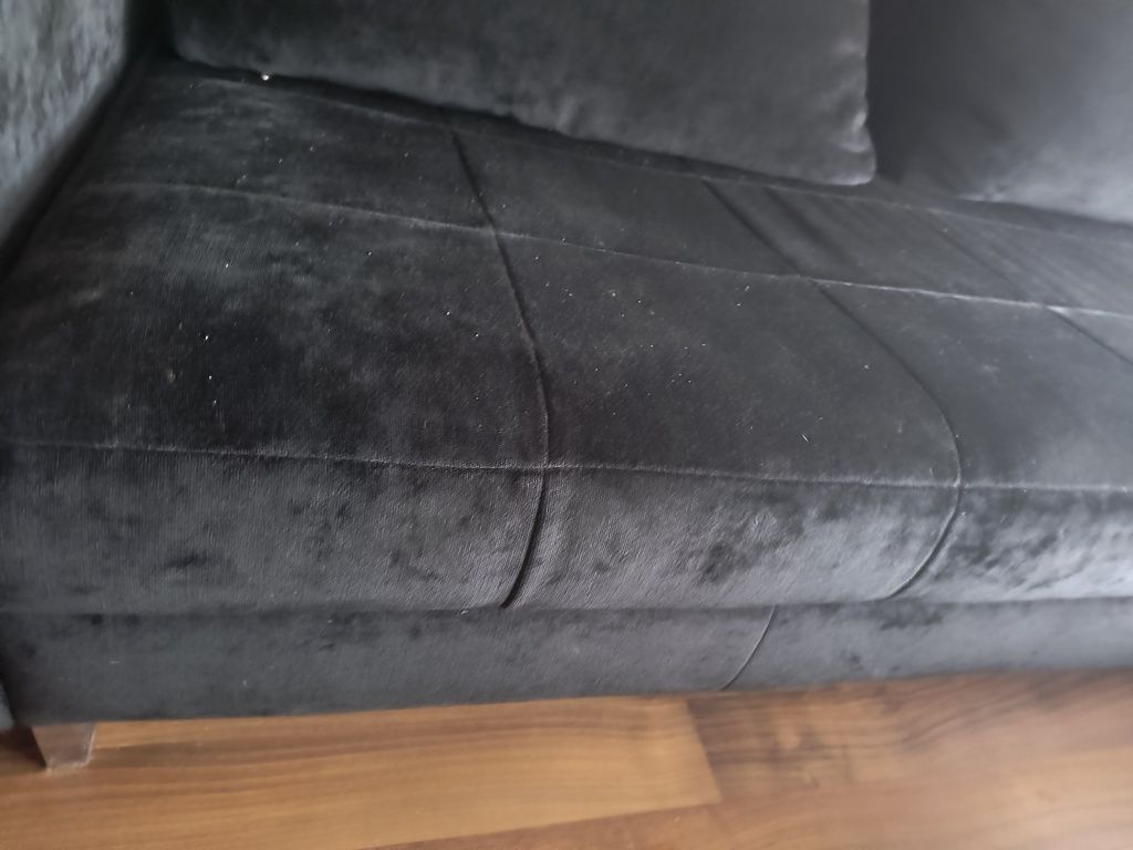 Narożnik nierozkladany na chromowanych nóżkach