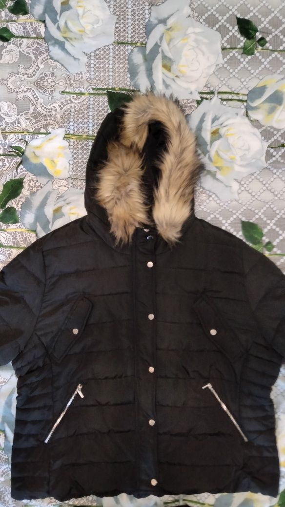 Женская зимняя куртка H&M (56 р.)