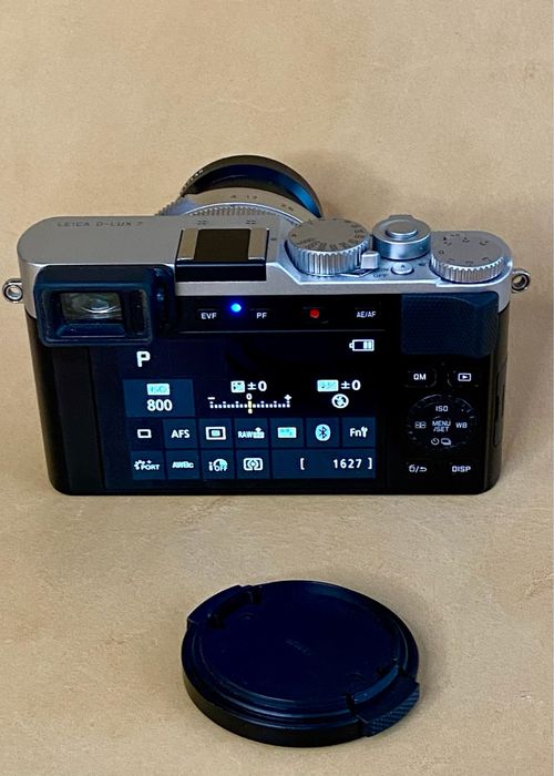 Aparat fotograficzny Leica D-Lux 7