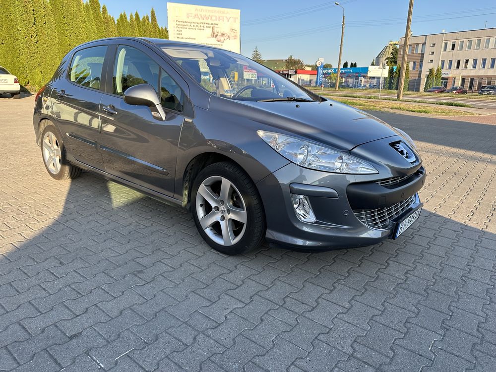 Peugeot 308 benzyna