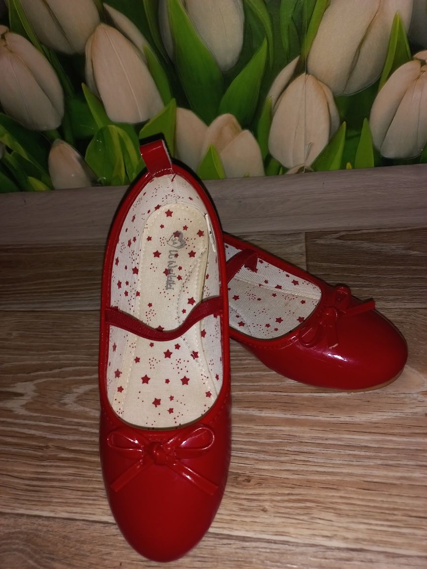 Туфли красные для девочки 34 размера