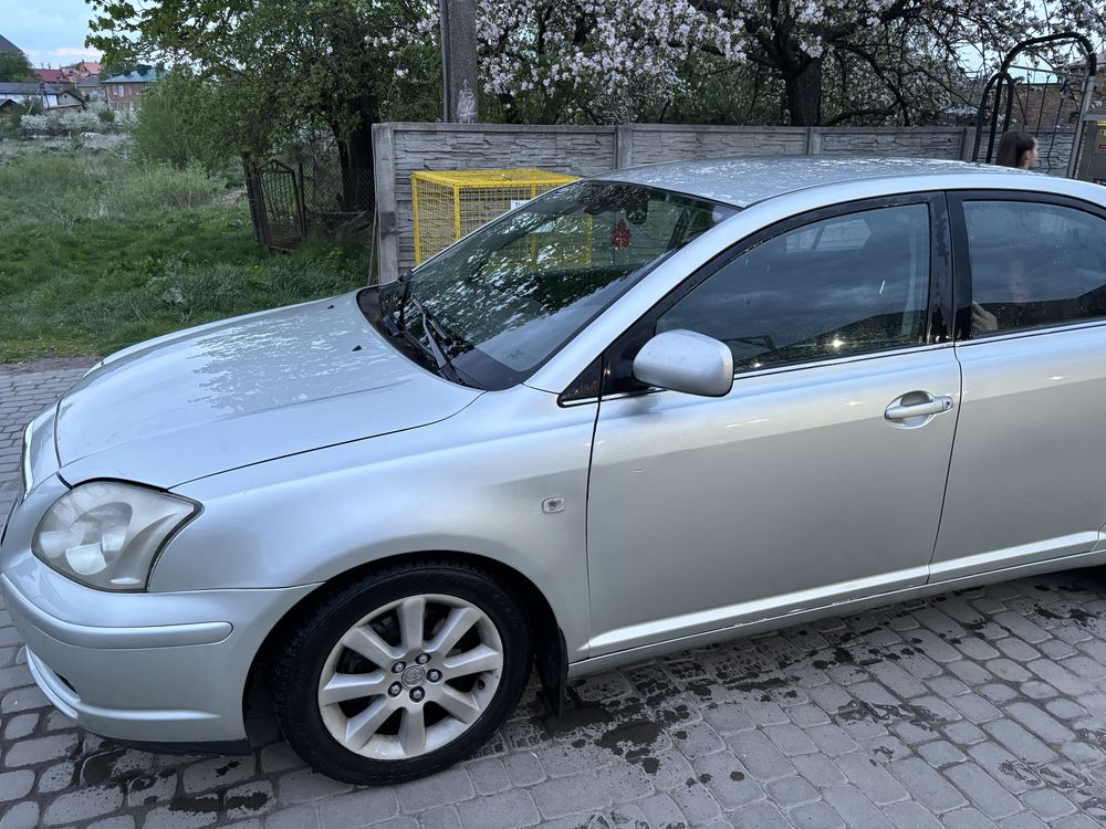 Toyota Avensis 2005