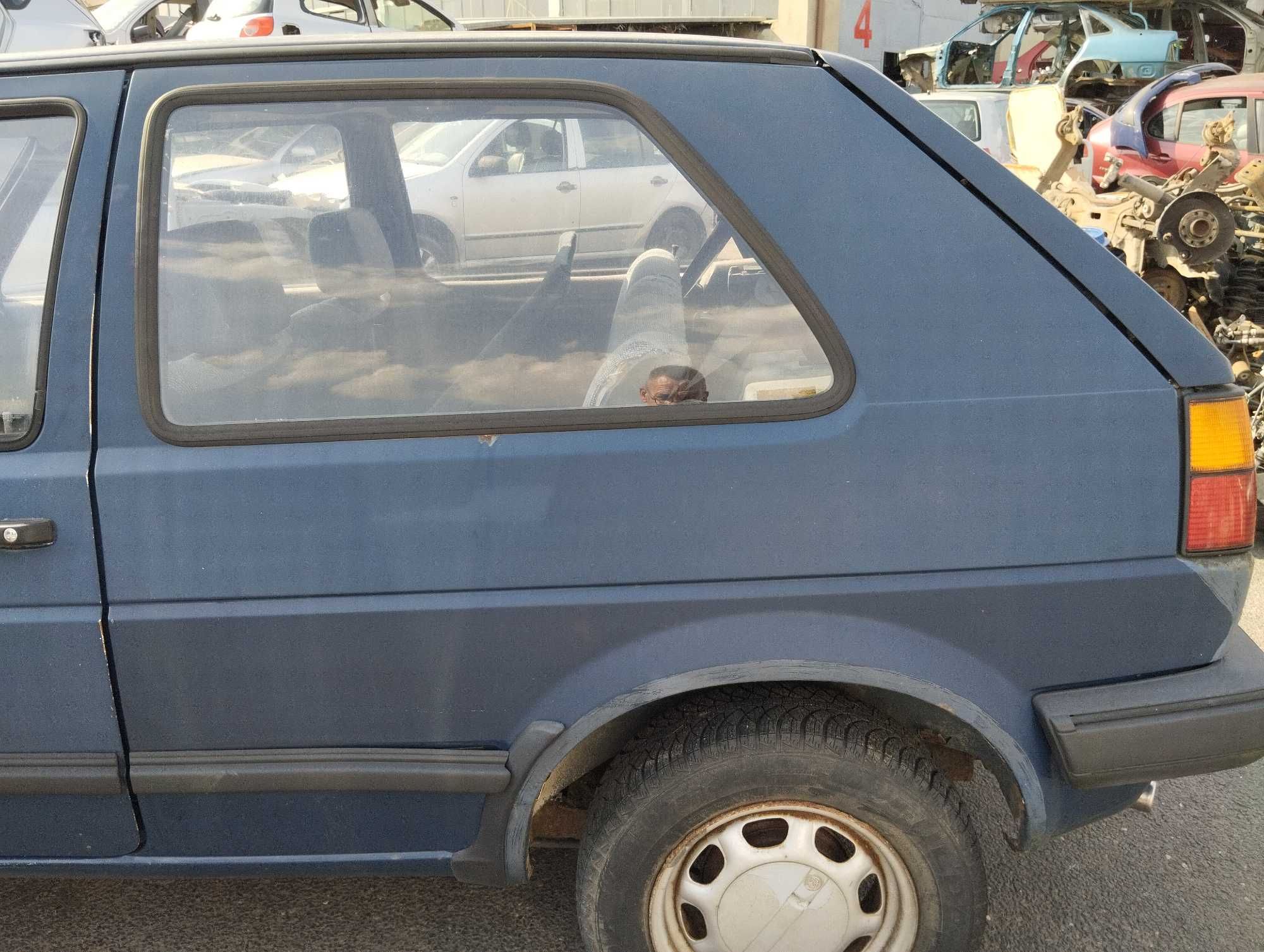 Volkswagen Golf II 1.3i 3D 1986r.Błotnik tylny lewy.