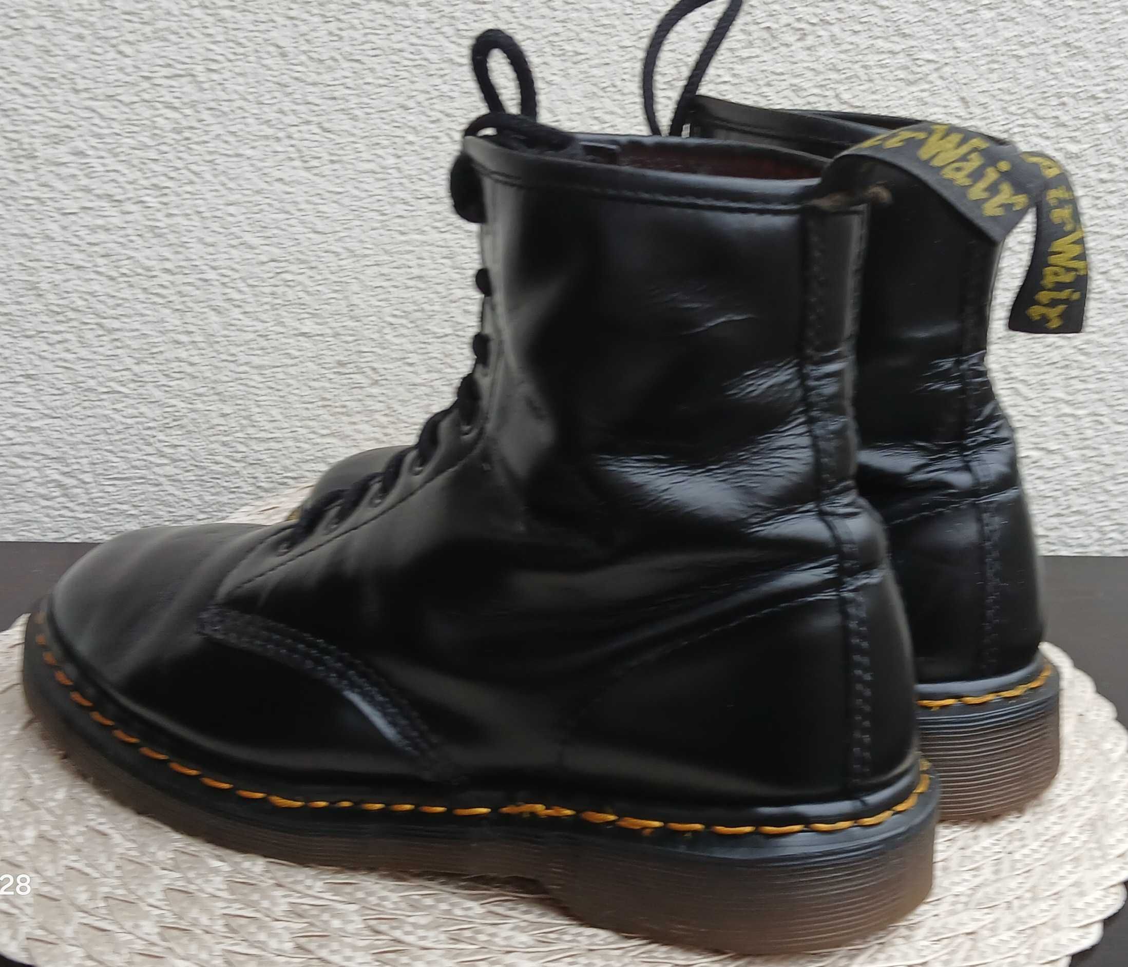 Martens 1460, made in england. Rozmiar 8