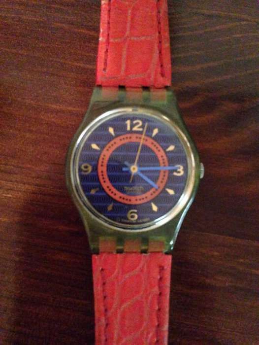 Relógio Swatch (Vermelho)