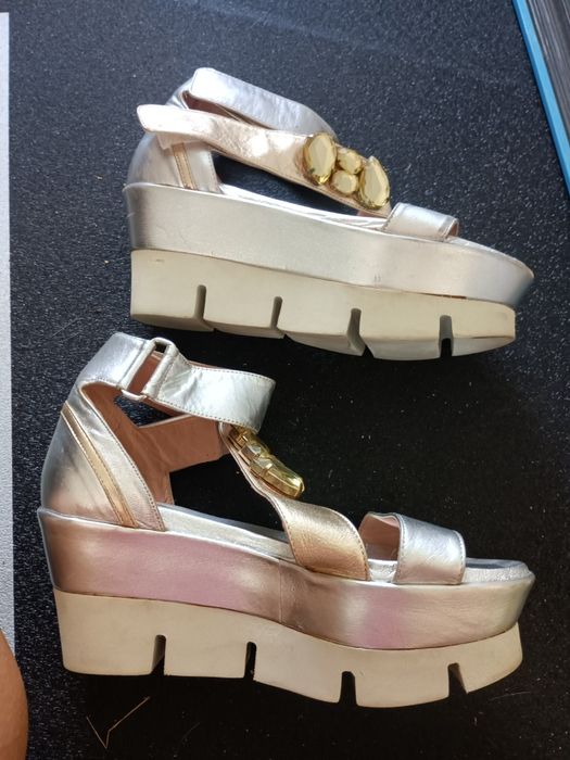 Sandálias compensados Pinko