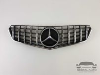 Решетка радиатора на mercedes E-class coupe c207 2009-2017 год.