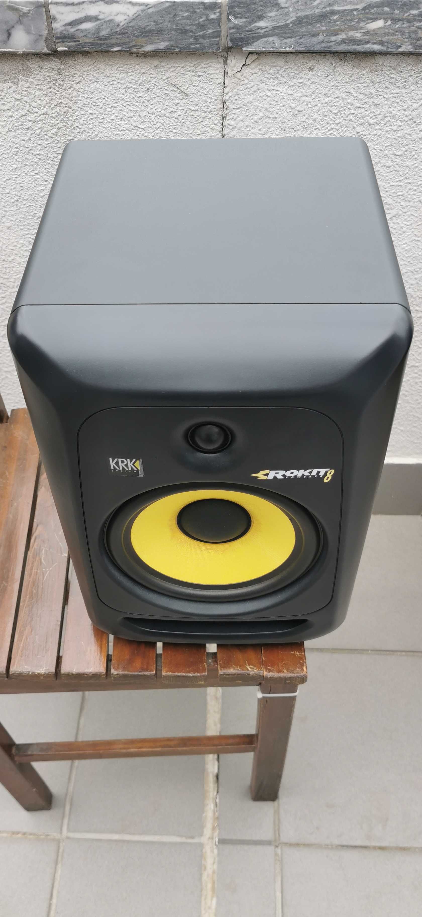 Monitores de estúdio KRK ROKIT 8 em excelente estado
