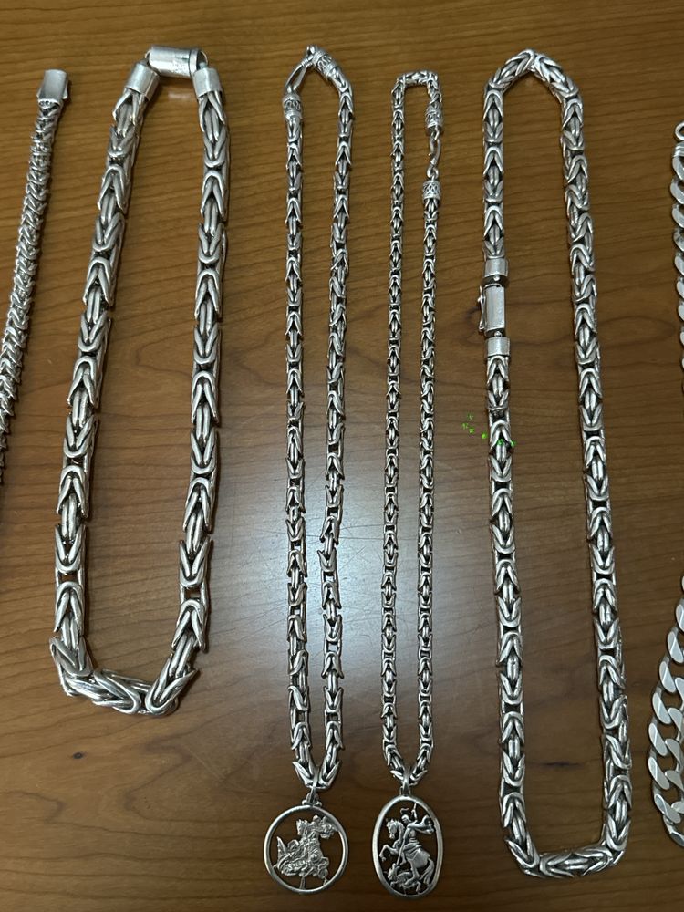 Colares e pulseiras em prata 950 2,5€ a gr