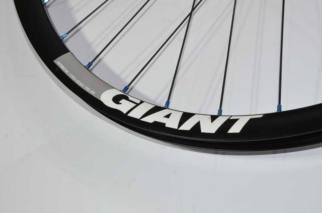 Koło przednie 29" GIANT Asymmetric sztywna oś 15 x 100 622 x 24 922 g