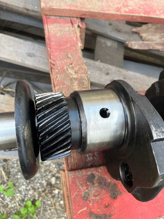 Колінвал, оригінал ЮМЗ(Д-65)