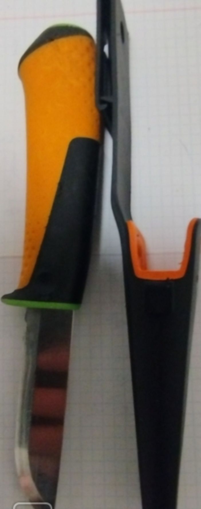 Туристичний ніж Fiskars