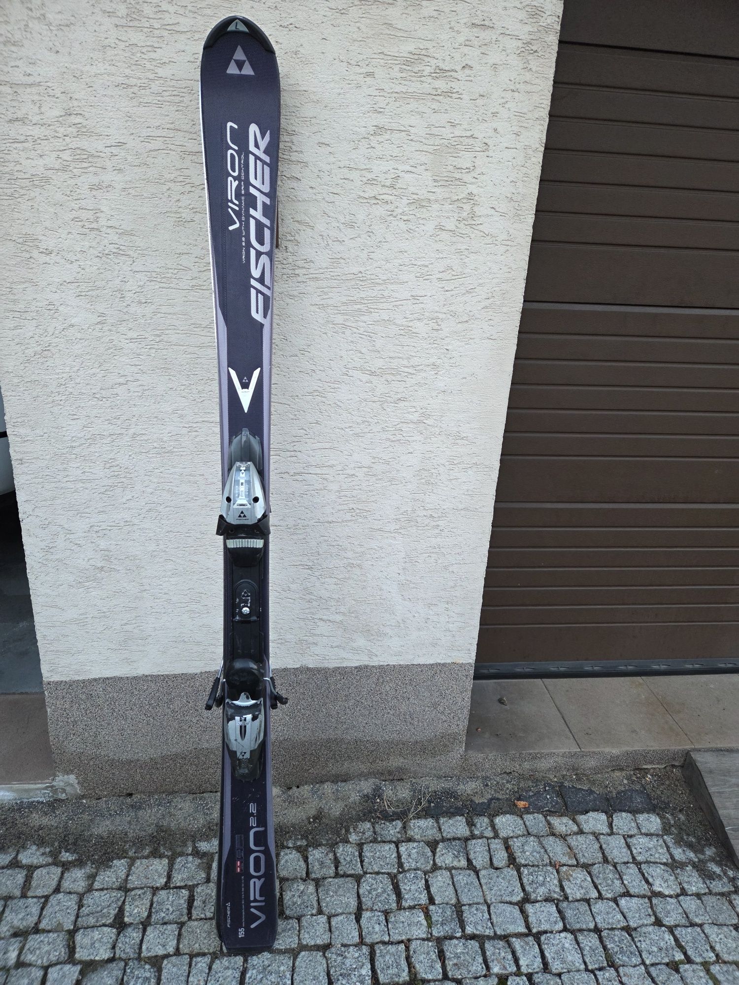 Narty Fischer VIRON 2.2 155cm