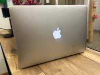MacBook Air 13” (2017) i7 / 8GB RAM / 128GB SSD