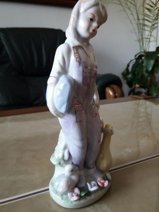 Porcelanowa figurka