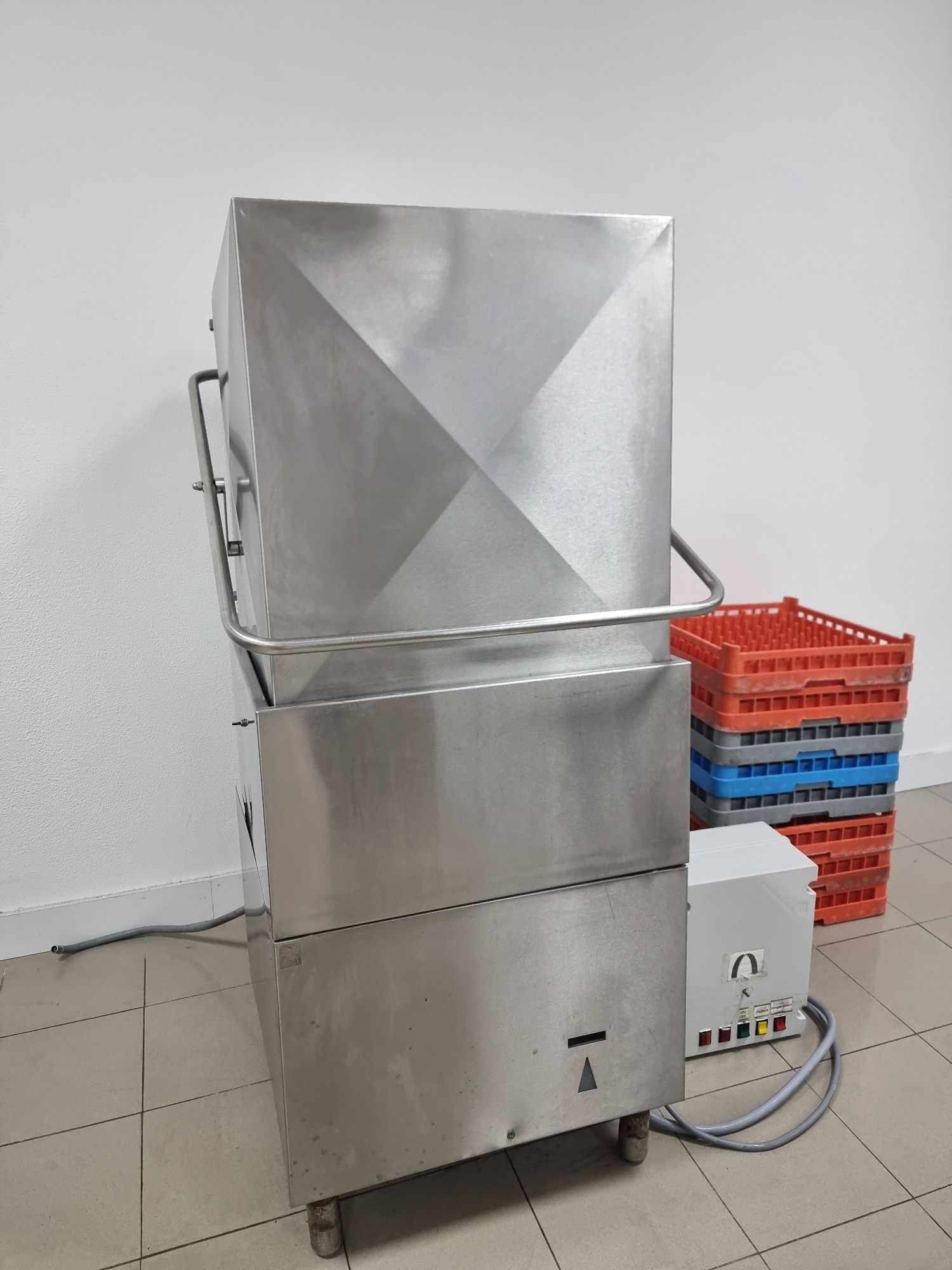 Maquina de lavar louça industrial