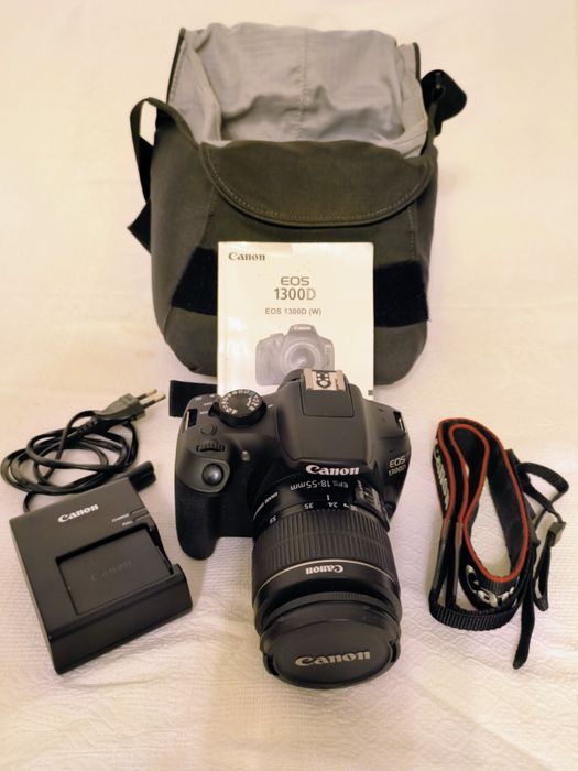 Câmera Canon 1300D "Como Nova" +Lente 18-55 ES +64gb +Bolsa