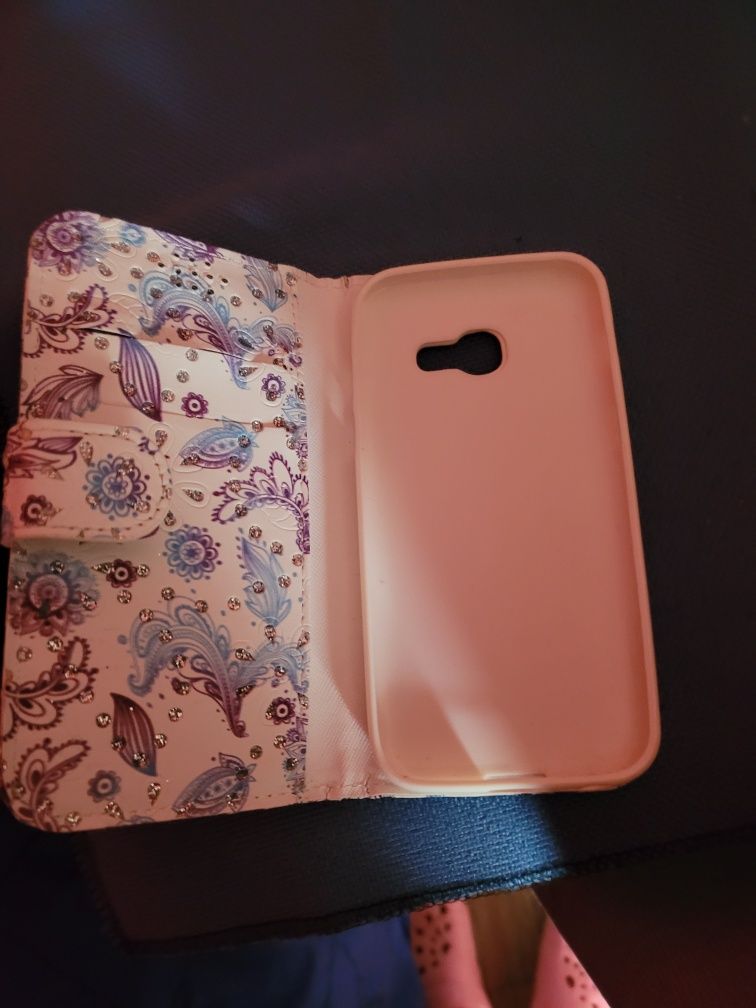 Etui samsung S4 Nowe .I etui Samsung A3 2016