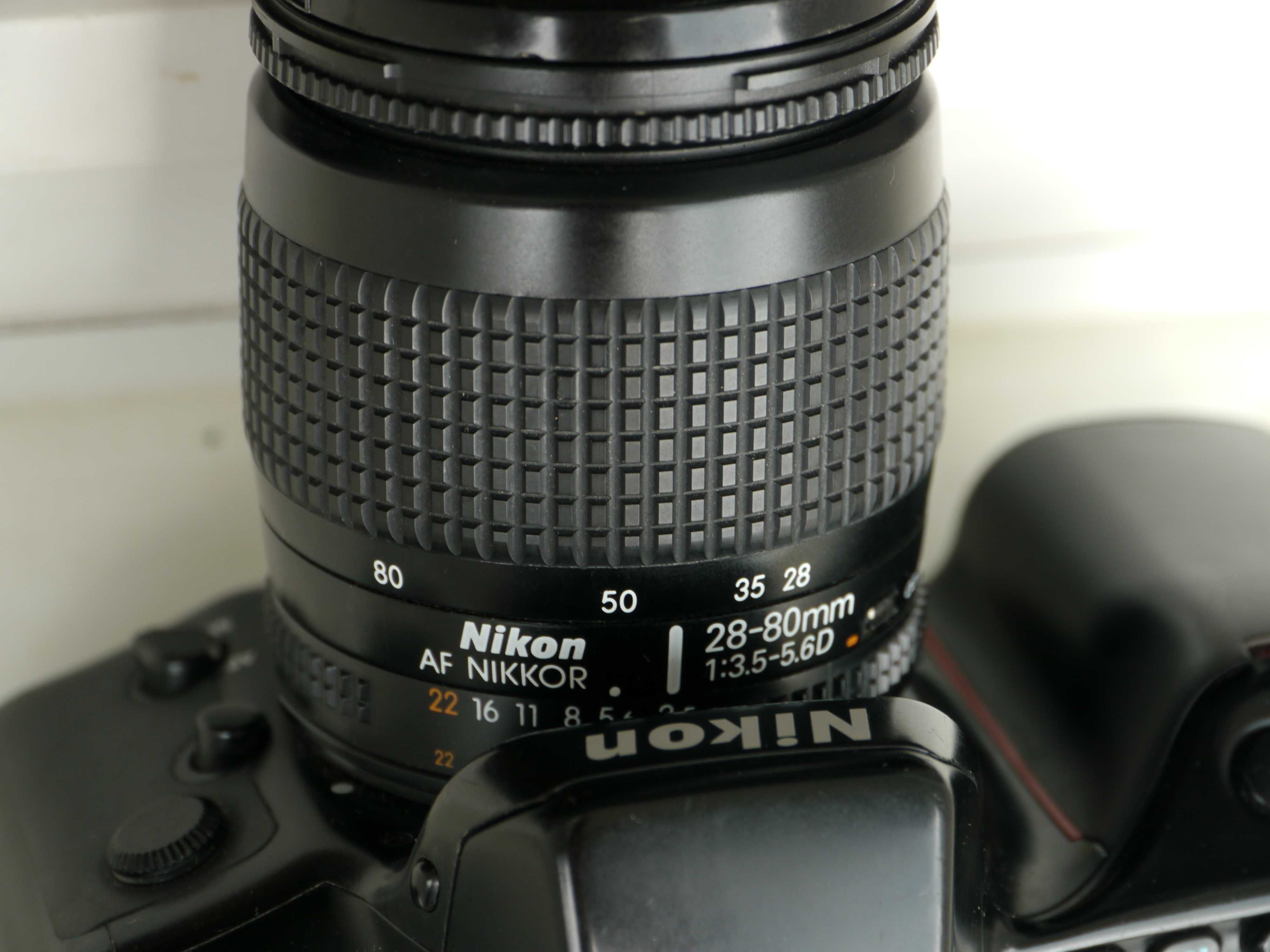 Lustrzanka analogowa Nikon F70+obiektyw Nikkor 28-80 1:3.5-5.6D