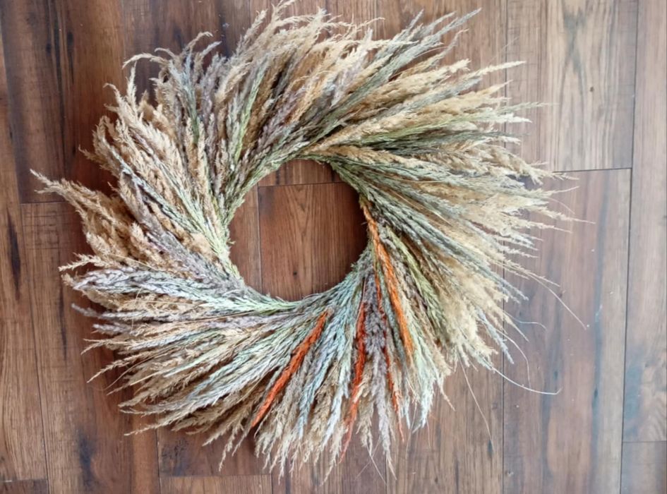 Wianek z trawy polnej w stylu Boho