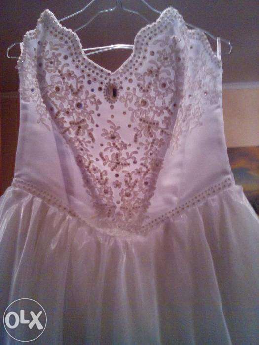 Білосніжна весільна сукня(ІДЕАЛЬНИЙ СТАН)