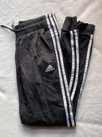 Spodnie/dresy Adidas - XS